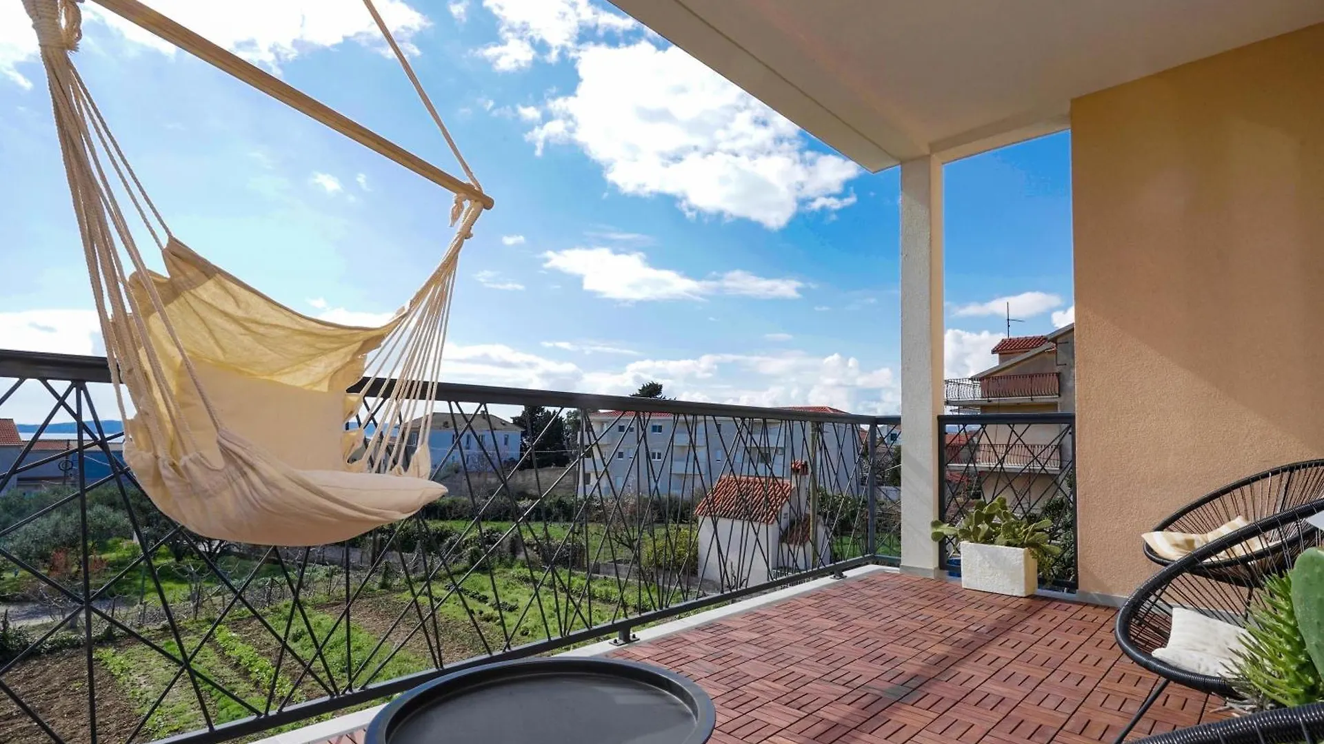 4-Star Apartments Bianco Kastela