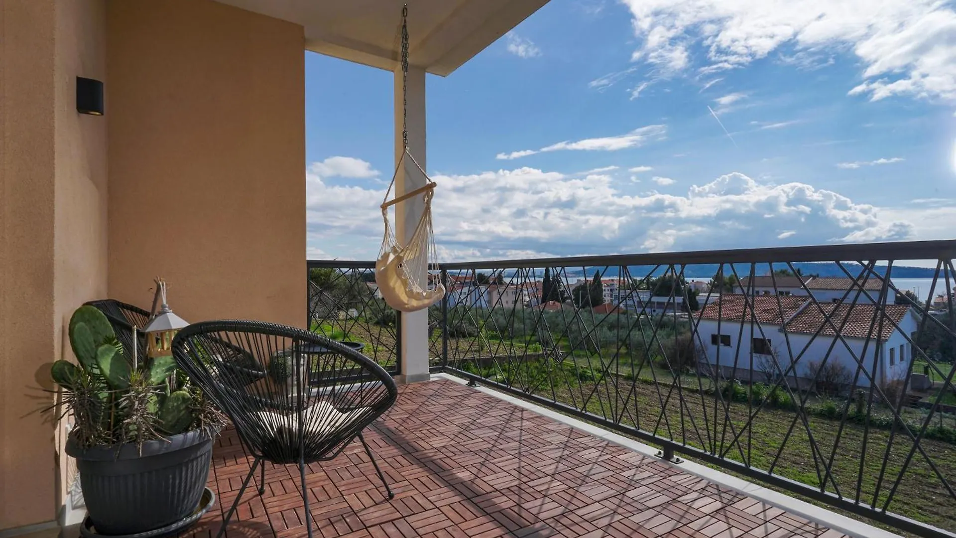 4-Star Apartments Bianco Kastela 0*,