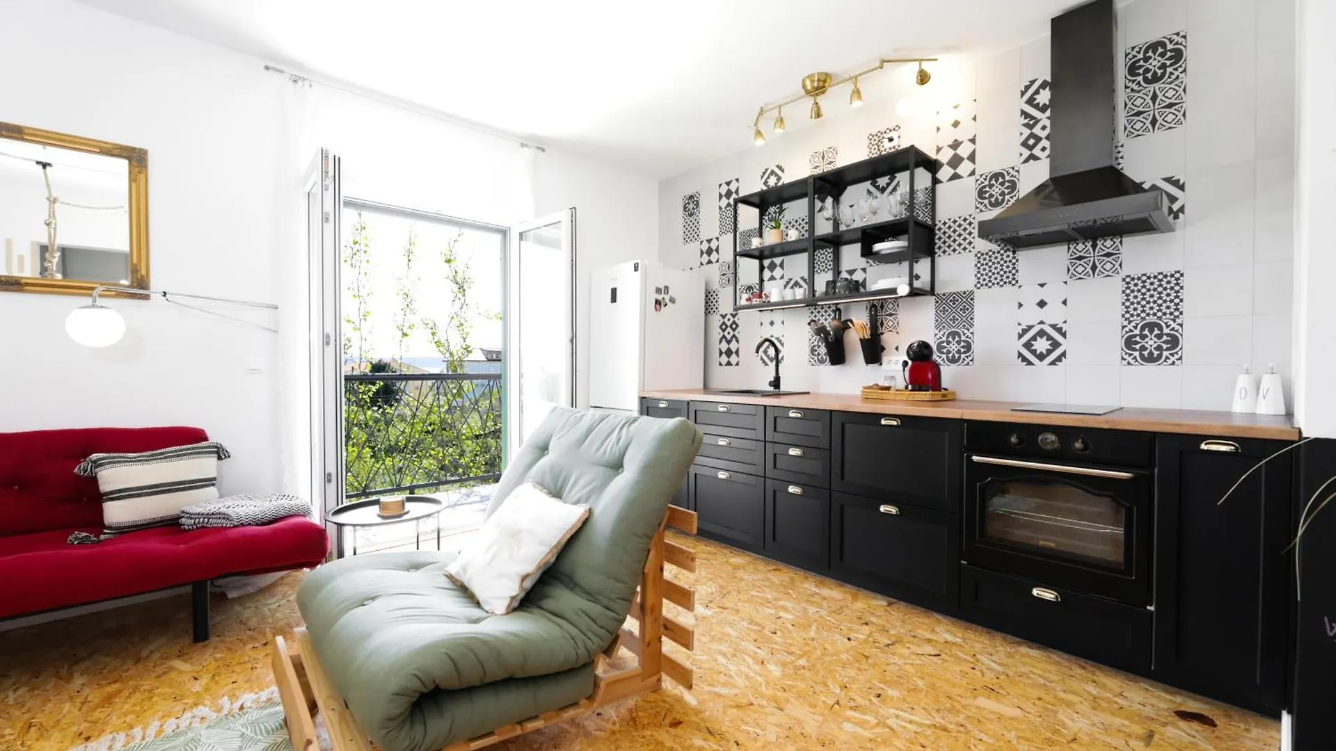 4-Star Apartments Bianco Kaštela